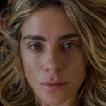 O Espelho e o Luto: Autocuidado Feminino em Meios às Ondas da Dor